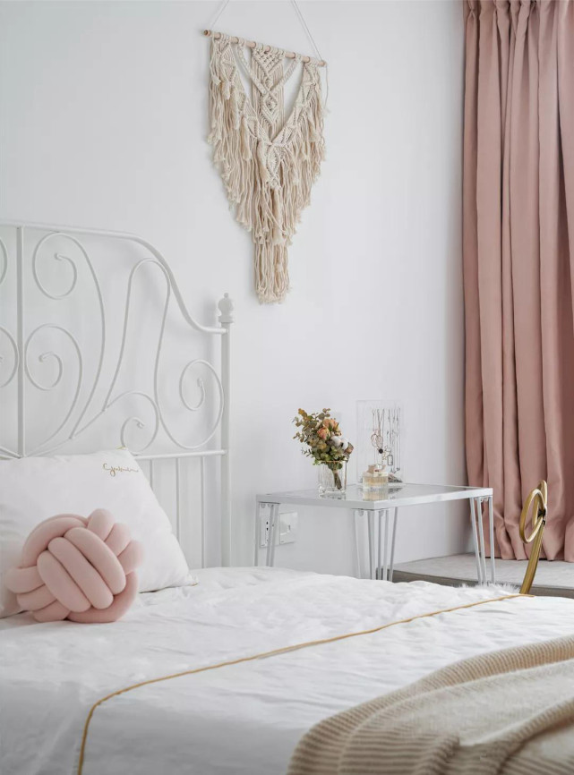 |123平轻奢欧式风四居室,多重元素的碰撞体会不一样的生活情境