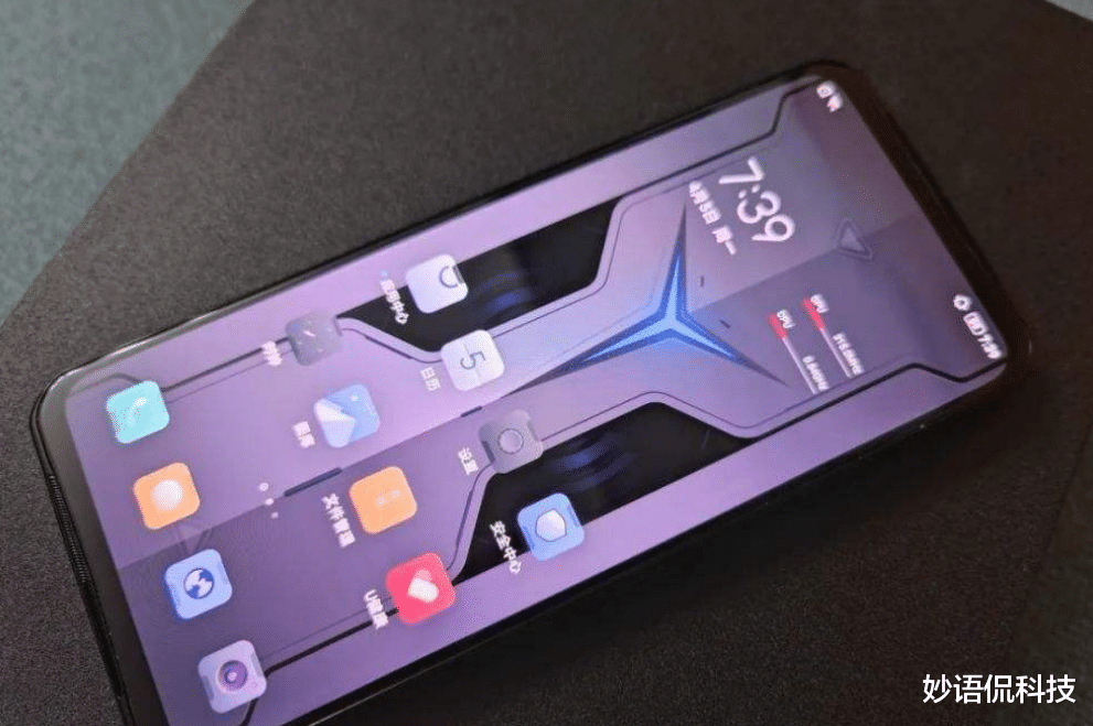 联想|从4199跌至2099元，12GB+256GB+5000mAh，却依旧被冷落
