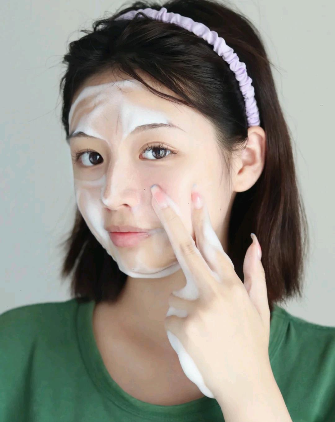 护肤品 护肤品的正确使用顺序是什么?很多人都搞错了,难怪皮肤越来越差