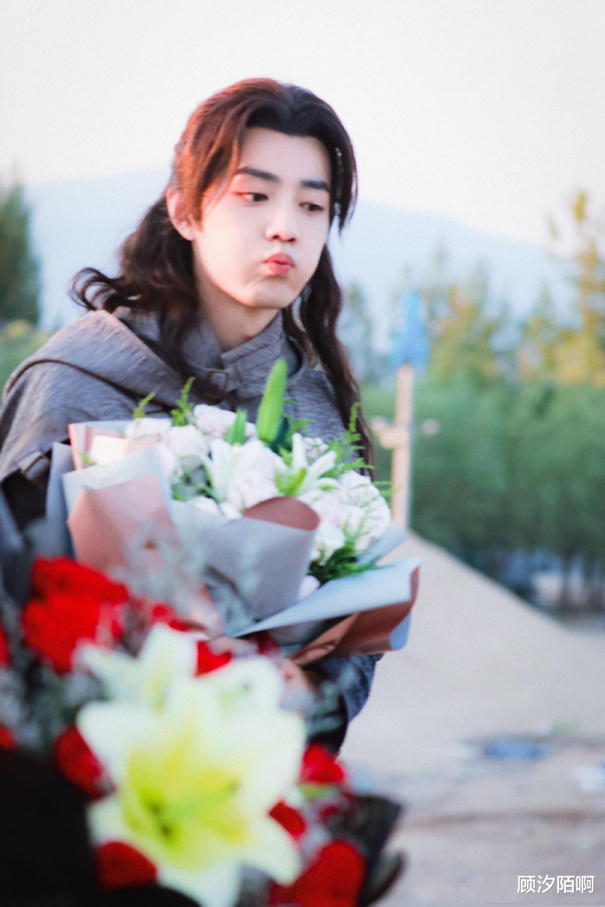 赵英俊|官宣！肖战《斗罗》2.4开播，各大平台低调更改上线时间