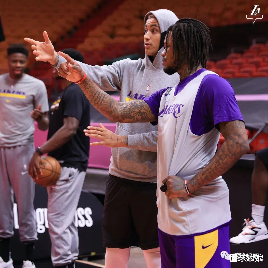 湖人队|首秀3分100%！完美引援，他就是为湖人而生