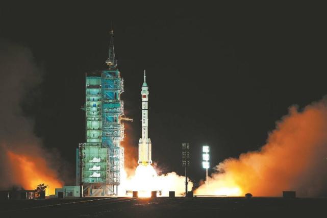神十三发射成功，美提出入驻申请遭拒，NASA扬言要审查中国空间站