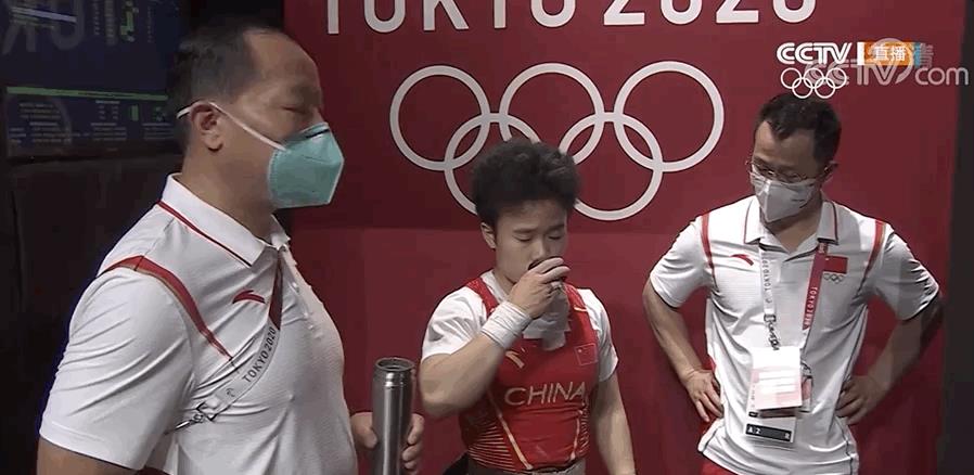 DrLion狮博士|金牌得主的法宝，侯智慧保温杯、风油精火了，詹姆斯维金斯都说好