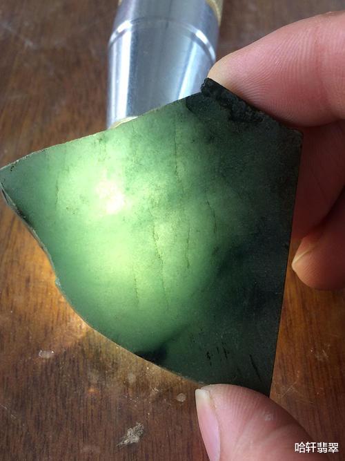翡翠|如何鉴别翡翠底子的好与坏?