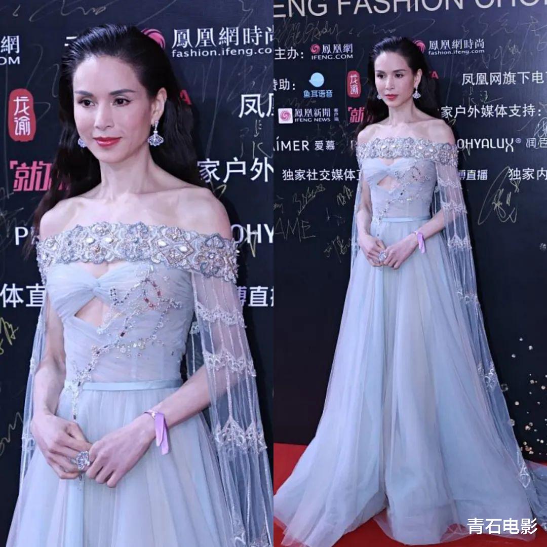 穿衣搭配|红毯看点多！李纯惊艳全场，陈数大秀美背，李若彤不像55岁的人