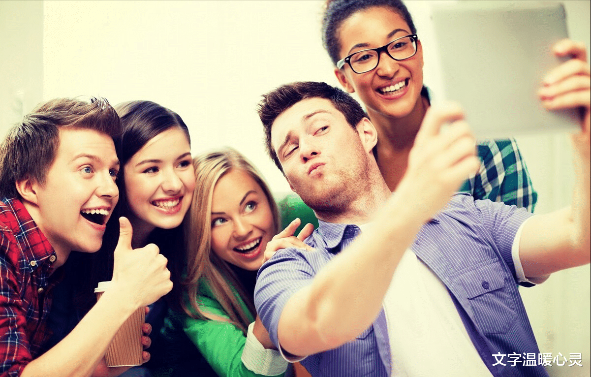 教父|读懂《教父》才明白：真正的人脉，从来不是那些能帮你的人！