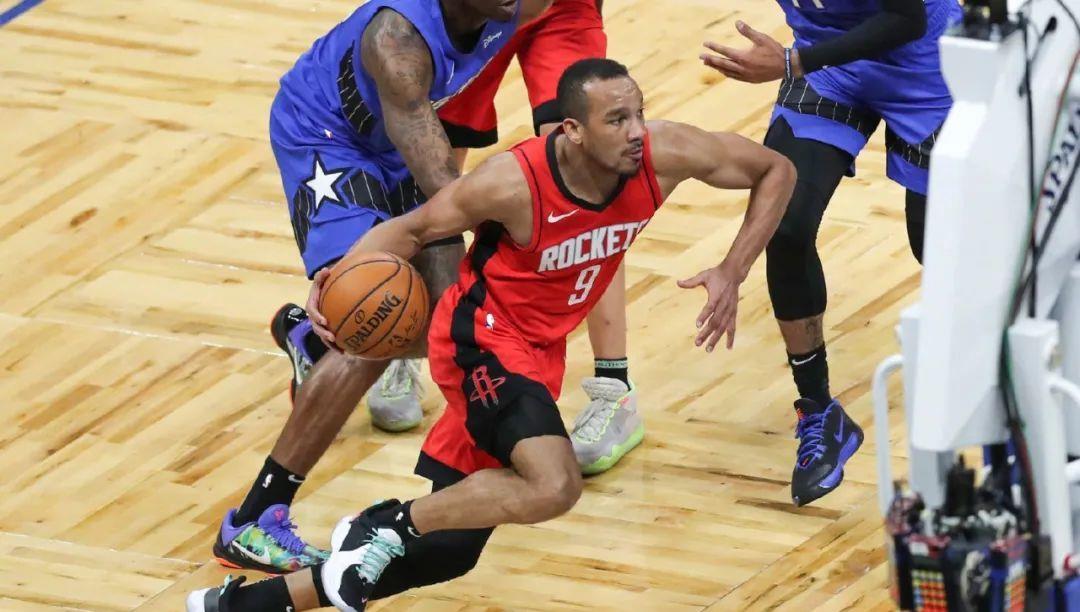 李金洛说家居|作死啊！30岁面临退役！湖人冠军后卫没人要了