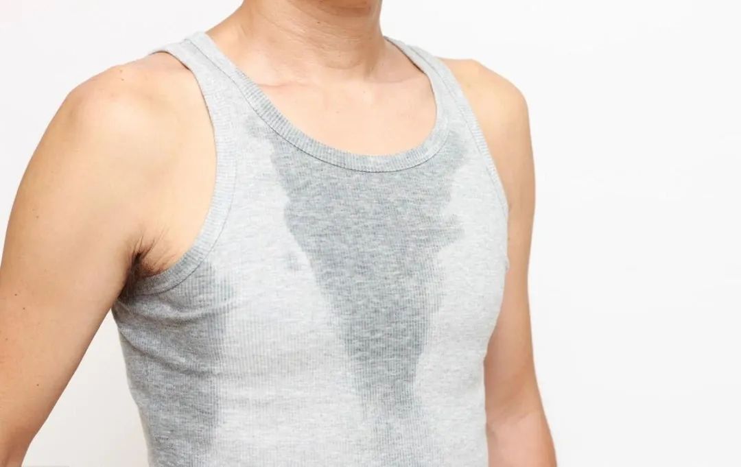 老中医|总是感觉自己很“虚”,虚汗淋漓的?老中医:这些地方出汗多可不是好事!