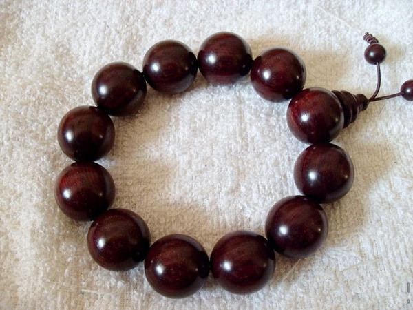 檀香|四招教你准确鉴别小叶紫檀