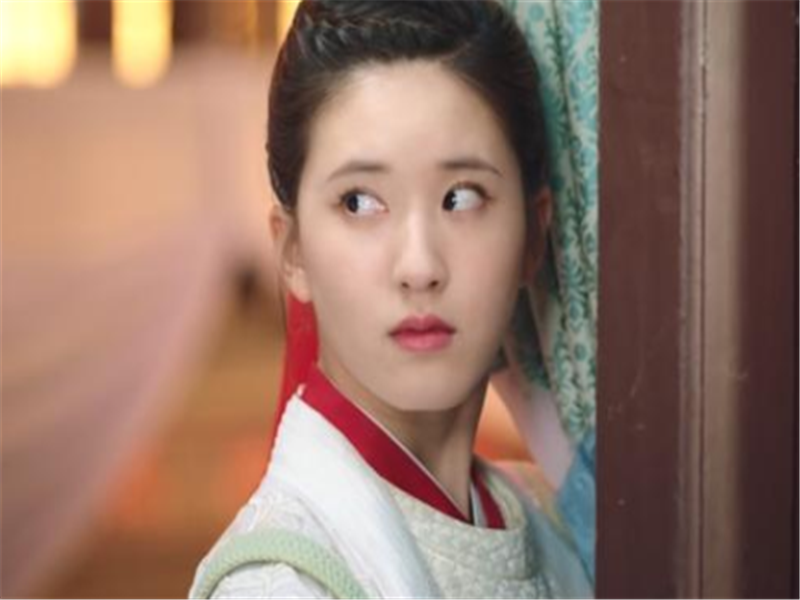 国子监来了个女弟子|《国子监来了个女弟子》有多浮夸？闫炎爱上连翩就是一场“闹剧”