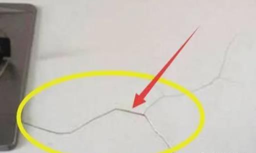 厨房装修，8800定制的橱柜，不到半年就裂了，想哭