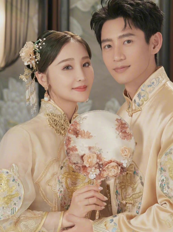 魏晨|魏晨婚礼在即，橙色主题布景曝光，与妻子相守十余年终成眷属