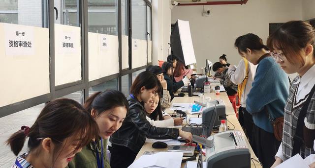 考研|人民日报用五字回复，研究生将要取消复试的问题，考研党心安了