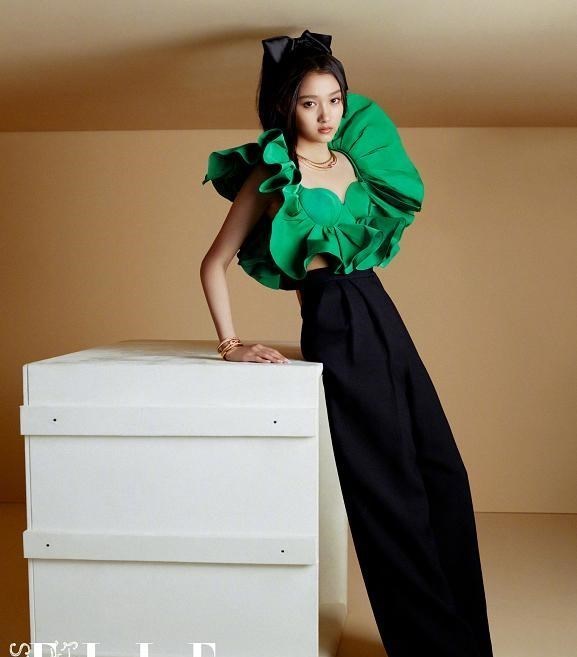 90后宝妈经验|关晓彤：360度无死角美，为时尚杂志封面一口气拍5种风格写真大片