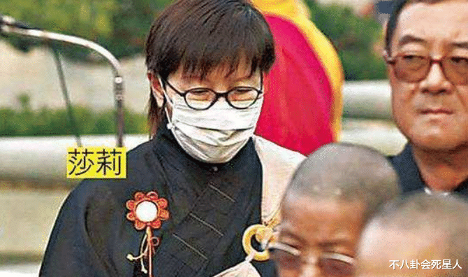 李娜|未婚生子，被骗财产，爱上渣男，8位出家为尼的女星，各有各的苦