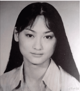 惠英红|惠英红苦难情史：被富二代嫌弃，遭男友背叛，苦等水兵48年仍未婚