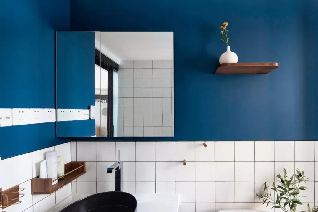 日子过久了,就发现这些物品很不实用,买了也是白花钱,很不值