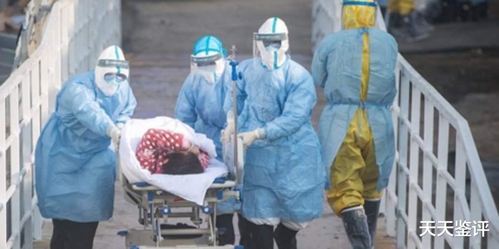 医学生|一具尸体突然睁开眼睛，光着身体在停尸房乱跑，吓坏一群医学生