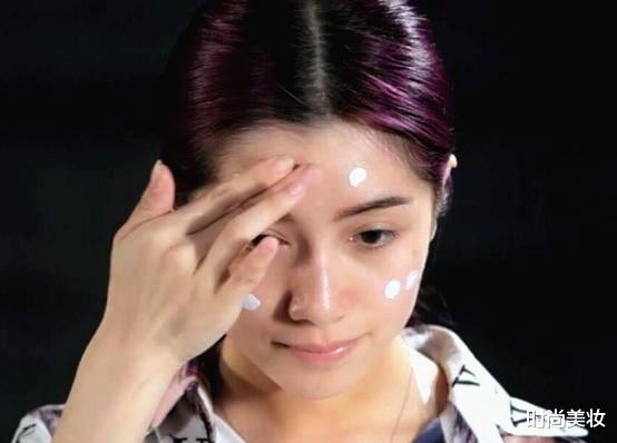 时尚美妆|建议女人：不管多懒，出门尽量化淡妆，教你4步，简单易学还漂亮