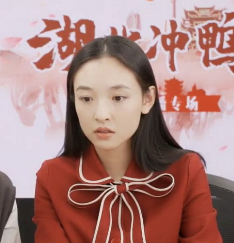 吴倩|“武大校花”吴倩隐婚生子，却被否定家庭地位，她为女儿牺牲自我