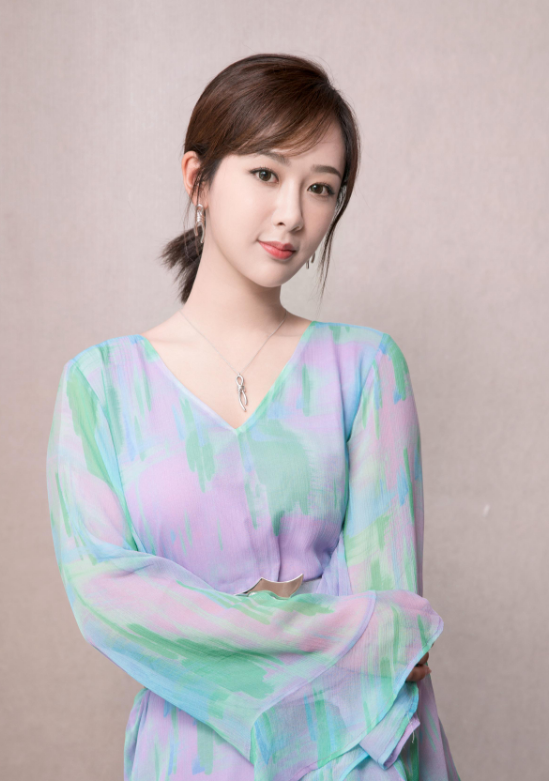 杨紫|欢瑞旗下5朵金花为何都火不过杨紫，女演员自己的态度很重要！
