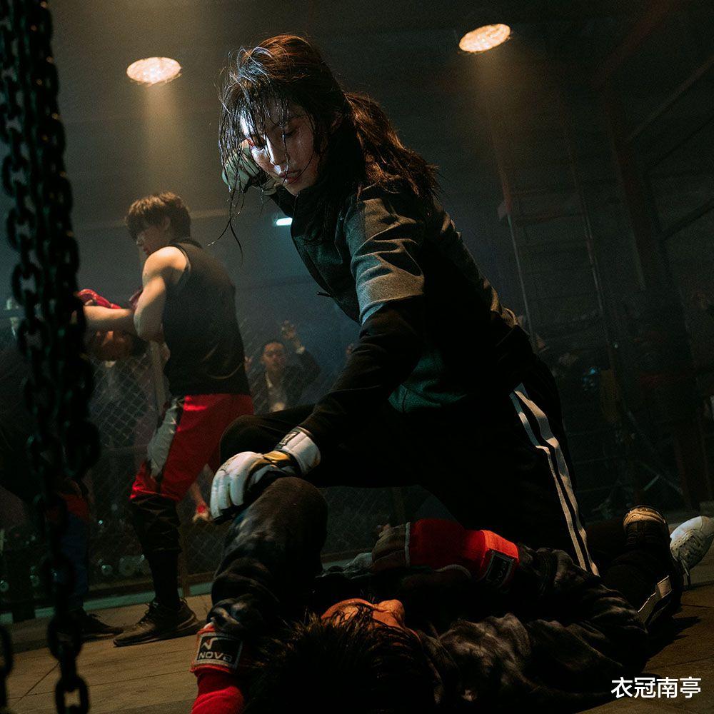 刑侦笔记|《以吾之名》最强小三韩素希，转型打女，一个打七个，太过瘾了
