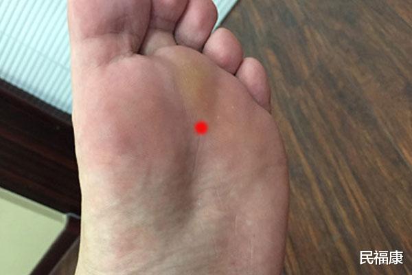 脱发|秋冬之际总是脱发、头屑增多，怎么办？用盐和醋洗头就能缓解？