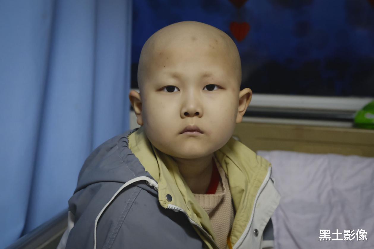 黑土影像 四川裸婚夫妻努力打拼小日子过得正美，孩子去趟医院结果悲剧了