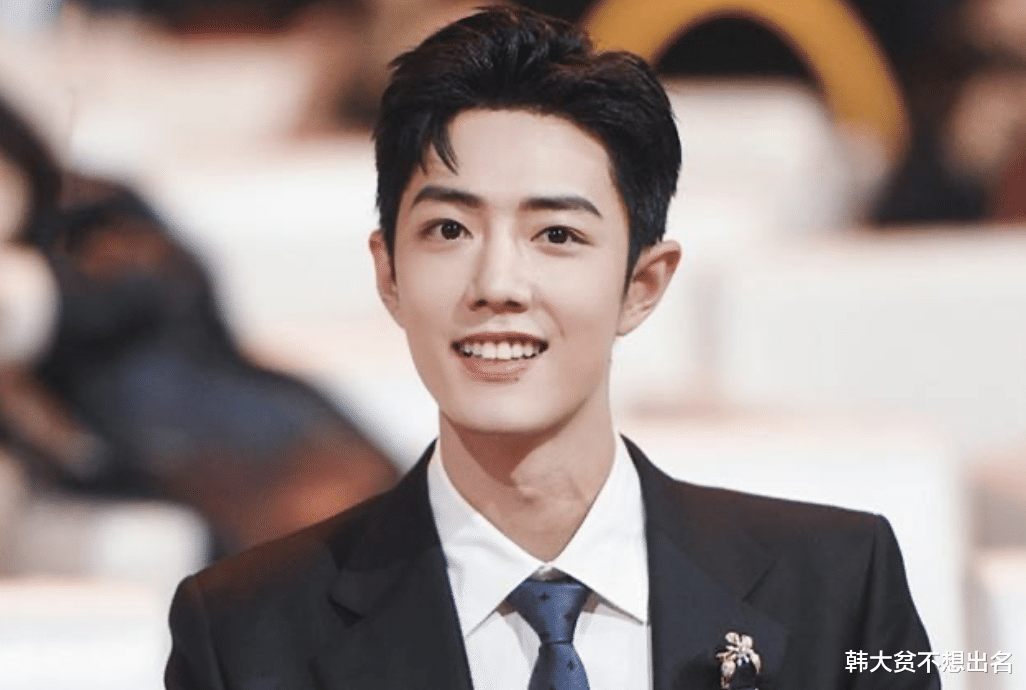 杨紫|肖战给杨紫提裙闹笑话，被嘲太没文化！正确方式又该是怎样的？