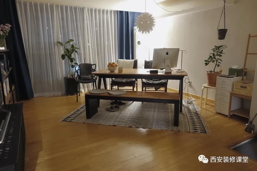 客厅不要传统，长条桌布局可好？