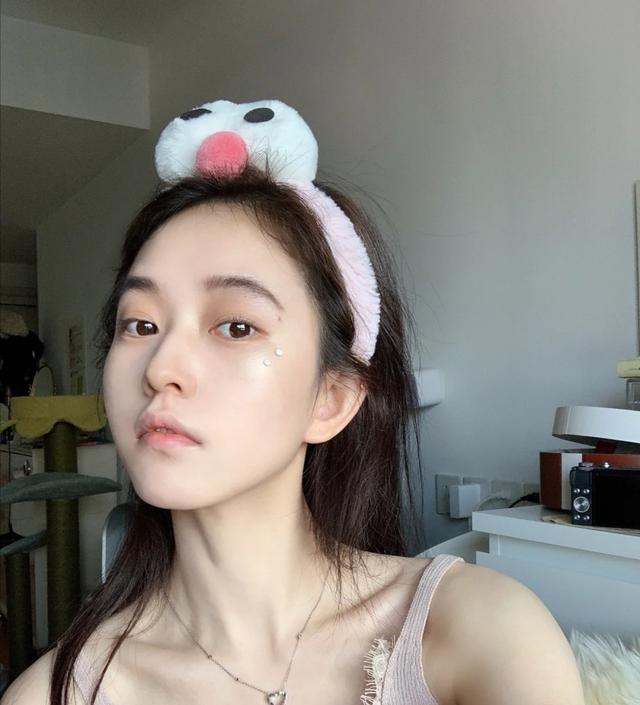 补水 教你皮肤的“有效补水”方式，大多数人都没做对，难怪会越补越干
