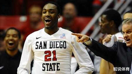 上海男篮|李春江喜从天降！曝NBA灰熊旧将加盟上海，或联手周琦组双核