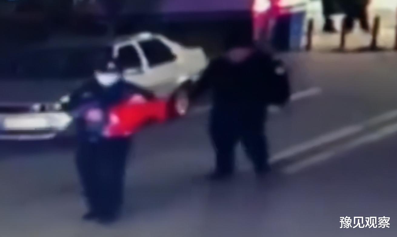 豫见观察 男子连做两份亲子鉴定死了心，无奈将假儿子送还，不想再当冤大头