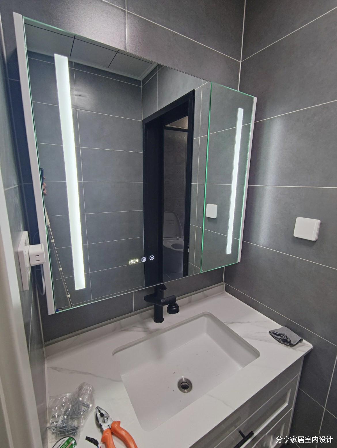 103平新房，坚持不做吊顶，放弃大白墙，打扫干净显得很有品位！