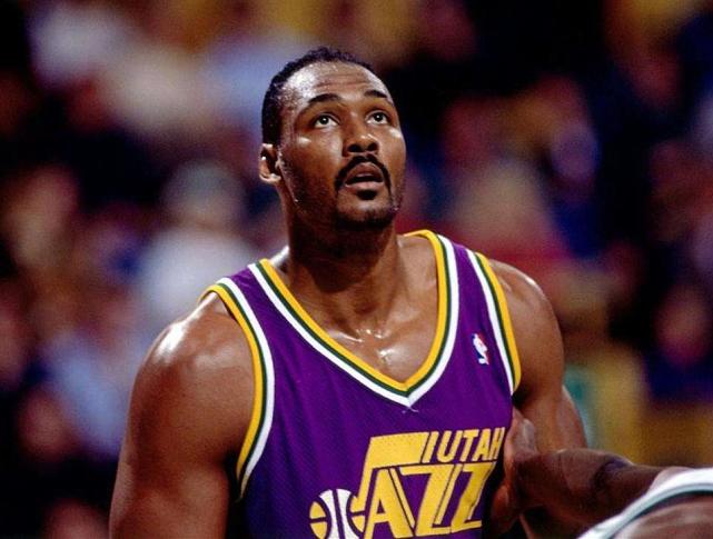 字母哥|NBA几乎没伤过的铁人，詹皇只能垫底，榜首16年生涯只缺席3场