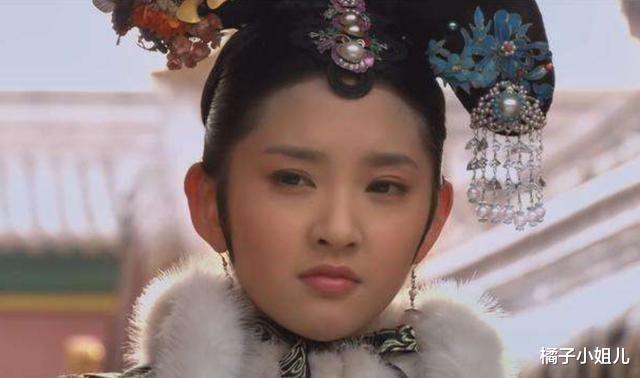 甄嬛传|甄嬛传：难怪祺贵人初次“破身”时，十分胆大，你看她母亲是谁？
