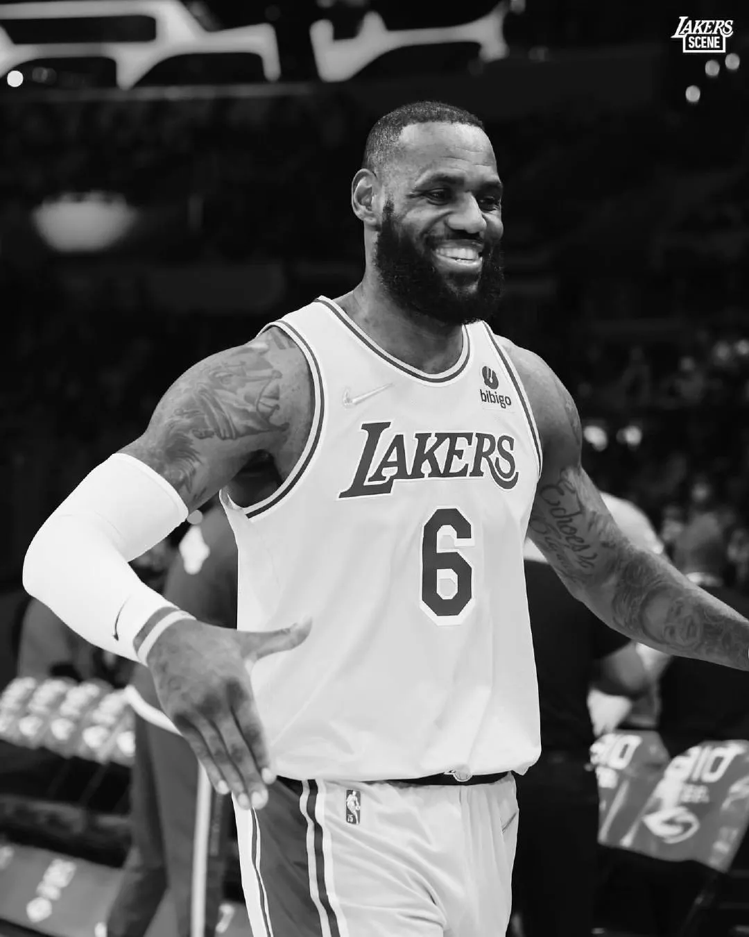 勒布朗·詹姆斯|這套變陣絕了！詹姆斯連拿10分殺死比賽！今年MVP必須有他！