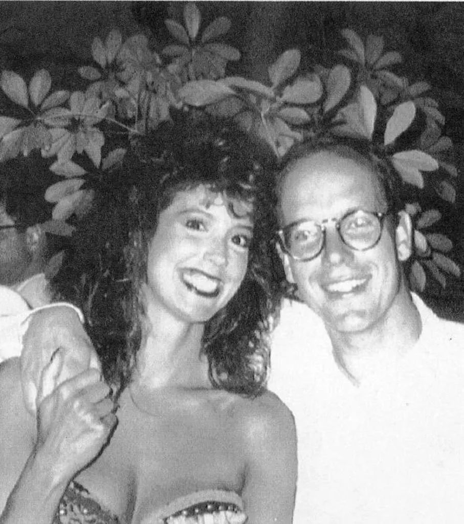 夏琳|摩纳哥亲王私生子合照被曝光,网友:有想过夏琳王妃的感受吗