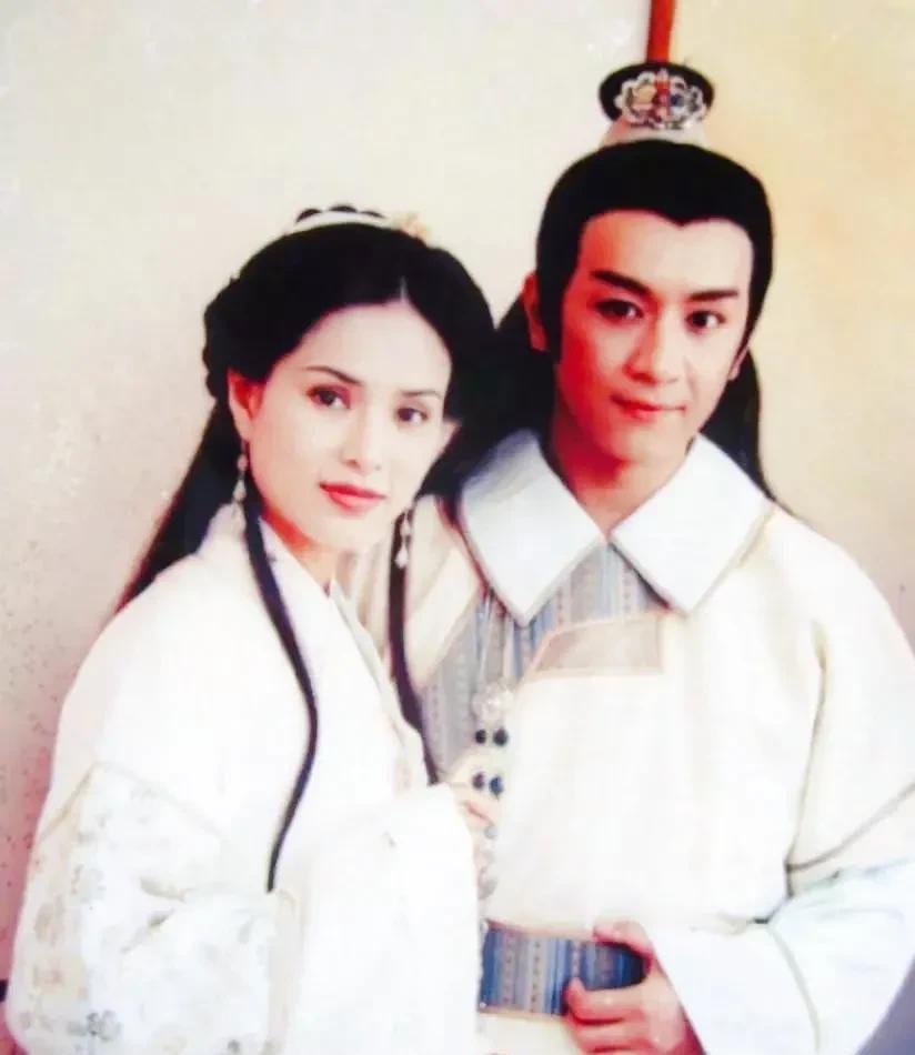 黄围猎人|王语嫣扮演者：李若彤，刘亦菲，张檬，文咏珊，谁经典