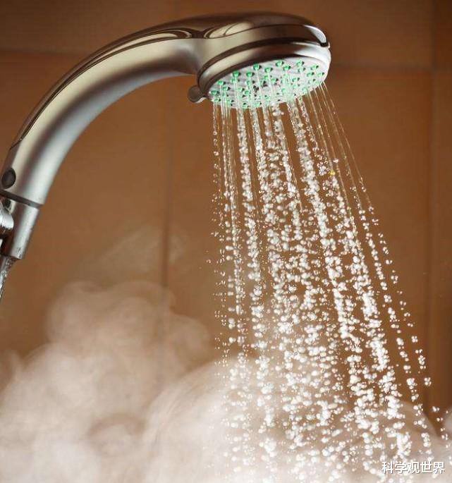 电热水器|电热水器怎么用更省电，是24小时开还是用时再开？很多人都做错了