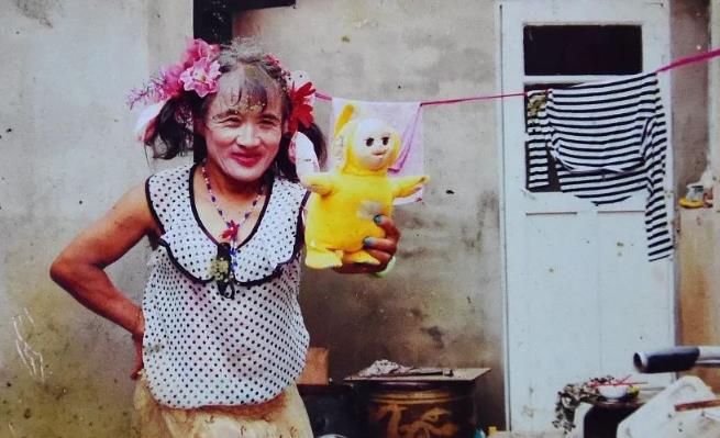 黎美娴|大喜哥走了，沈先生“疯了”：成就与摧毁他们的，是同一种肮脏