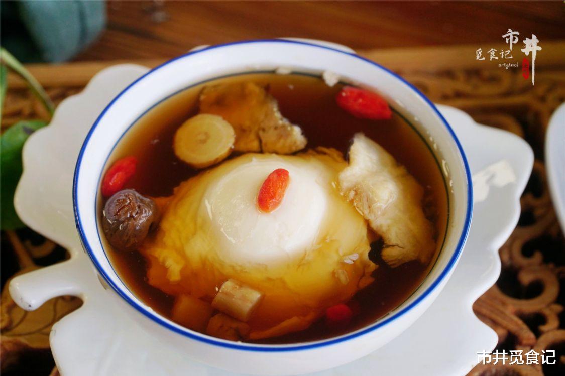 黄芪|深秋时节,有条件多喝“三宝汤”,提升元气,女人更适合多喝