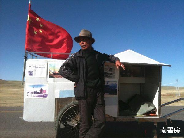 宁波小伙谢建光，徒步35年被当疯子，走了30万公里，59岁客死他乡