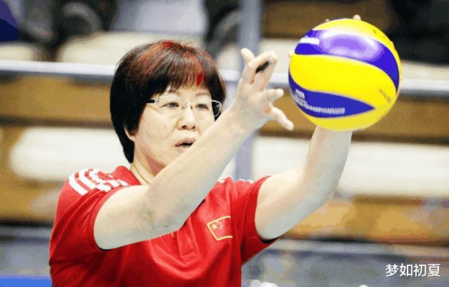 皇家马德里|郎平女儿与异母弟弟聚餐！父亲为照顾她15年未娶，60岁2婚生子