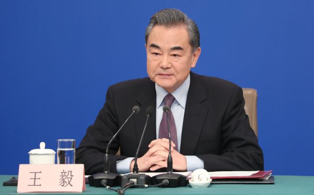 日本|计划对中国“动粗”？王毅一通电话打往日本，直接亮出中方红线