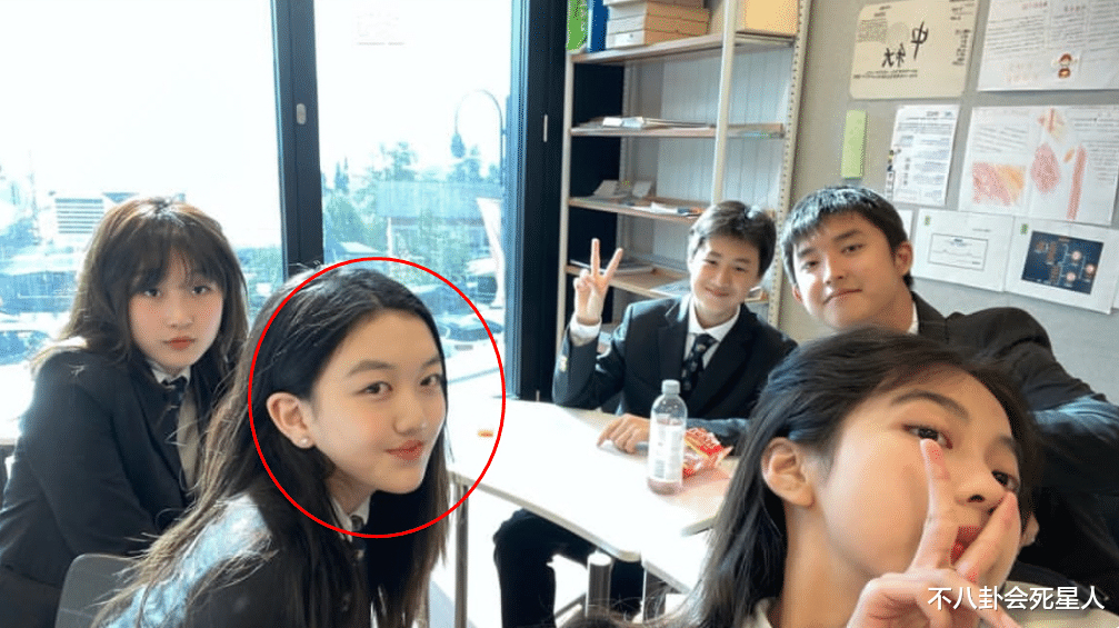 汪峰|内地男星女儿颜值，汪峰大女儿越来越美，赵文卓女儿单眼皮像爸爸