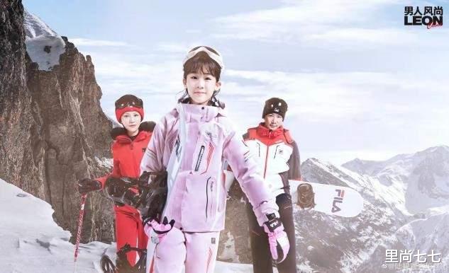 里尚七七 陆毅一家拍大片，女儿脸太长像是小老太，鲍蕾罕见掀开刘海大变样