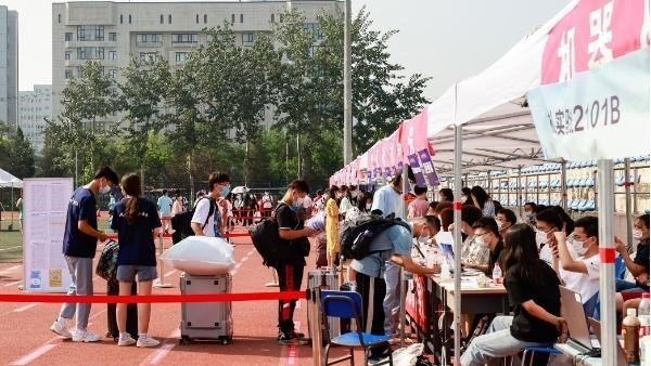 樱桃如水水|刘昊然被北京联合大学录取，难道努力拼搏考上真的是野鸡大学吗？