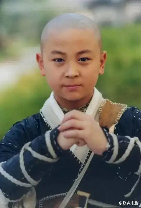 少年包青天|《少年包青天》21年，男主角5年没作品，这位龙套却大红大紫