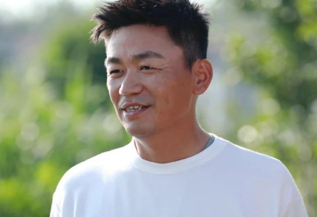 王宝强|王宝强近照曝光，自称重回颜值巅峰，网友：马蓉后悔了么
